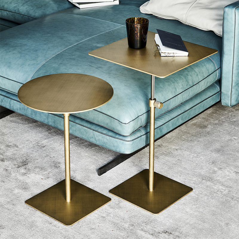 Vente chaude Nouveau Design Gold Side Table de table en acier inoxydable d\'or moderne Table de canapé en acier inoxydable élévateur